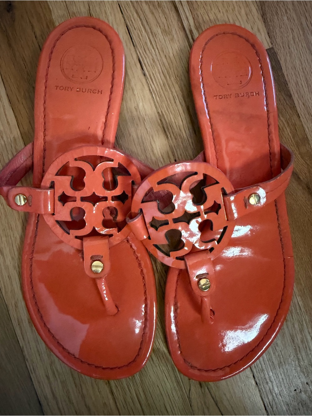 Tory Burch Orange Patent Miller Logo Thong Sandals 9
